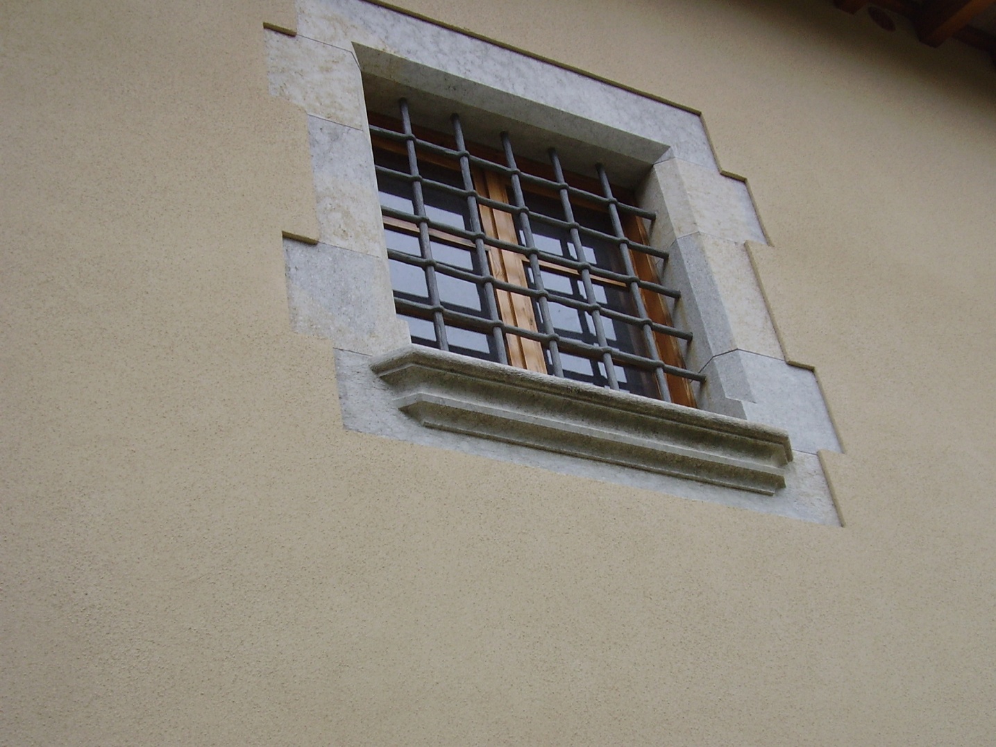 Estuco de pasta petrea en rehabilitaciones de fachadas 